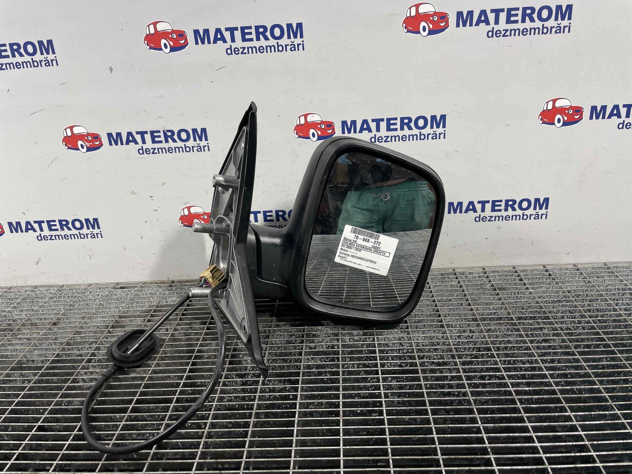 OGLINDA EXTERIOARA DREAPTA VW CADDY - - (2004 2015)