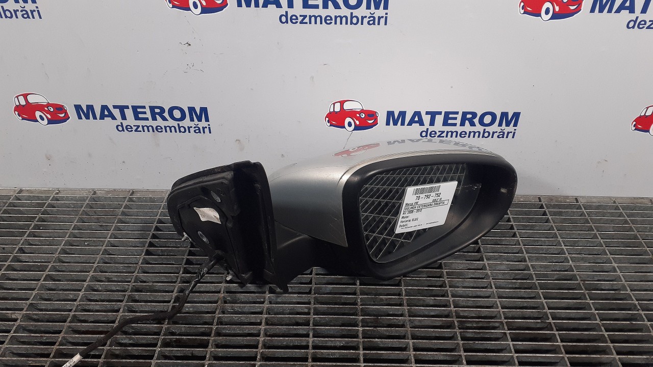 OGLINDA EXTERIOARA DREAPTA VW GOLF VI - - (2008 2012)
