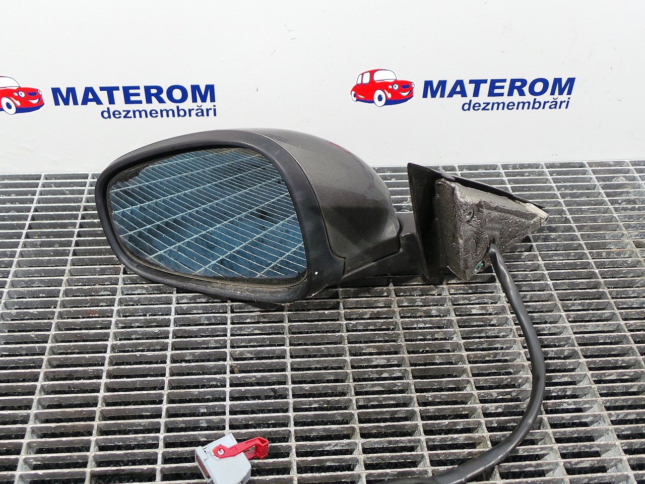 OGLINDA EXTERIOARA STANGA ALFA ROMEO 159 159 - - (2005 2012)