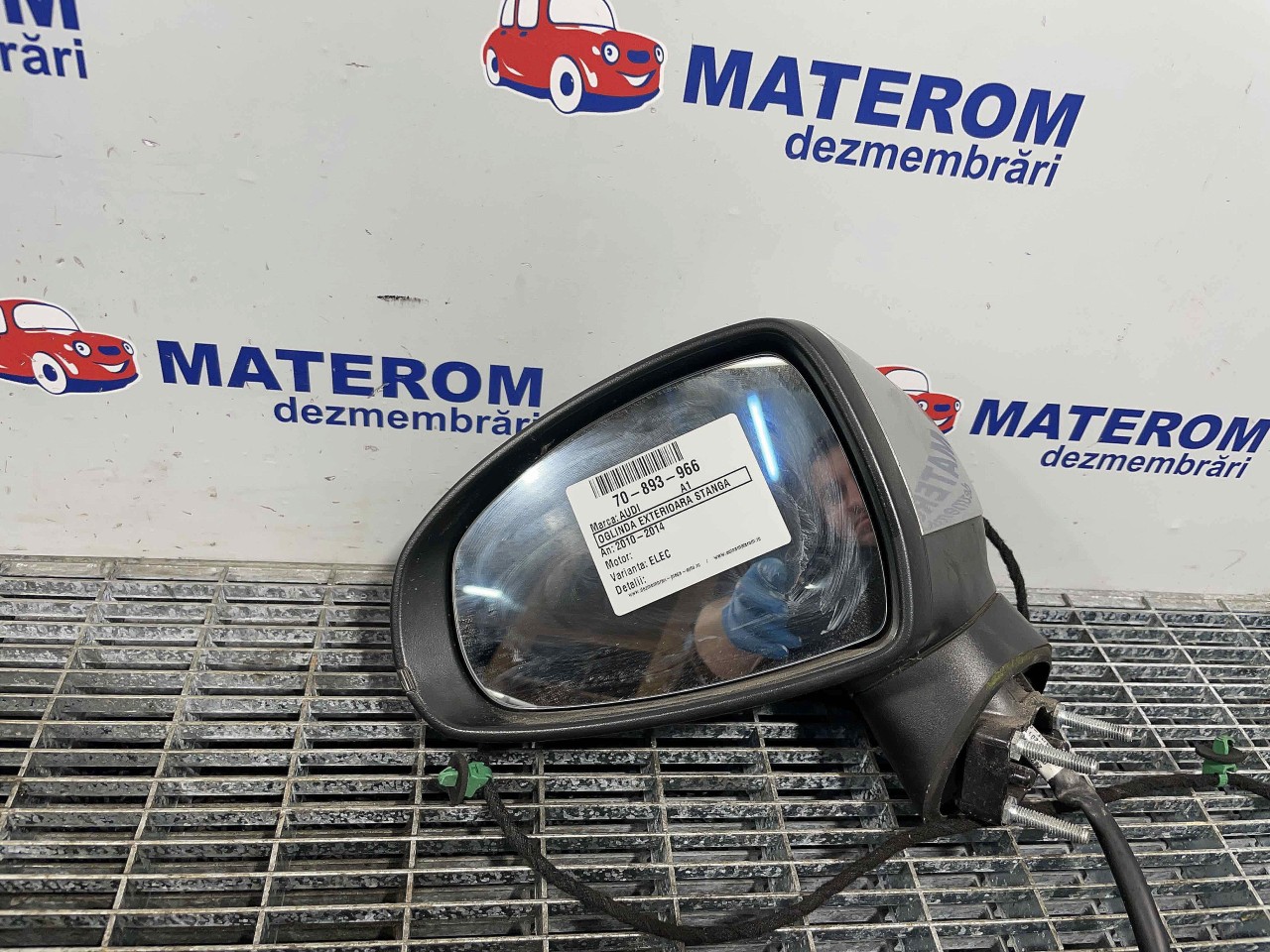 OGLINDA EXTERIOARA STANGA AUDI A1 A1 - - (2010 2014)