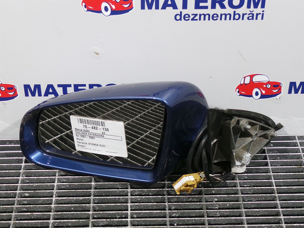 OGLINDA EXTERIOARA STANGA AUDI A4 - - (2001 2004)