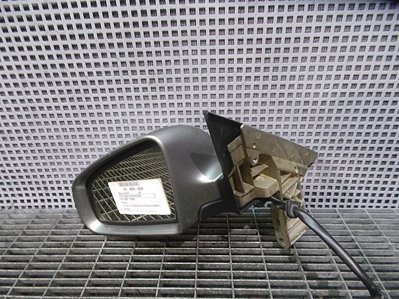 OGLINDA EXTERIOARA STANGA AUDI A4 - - (2001 2004)