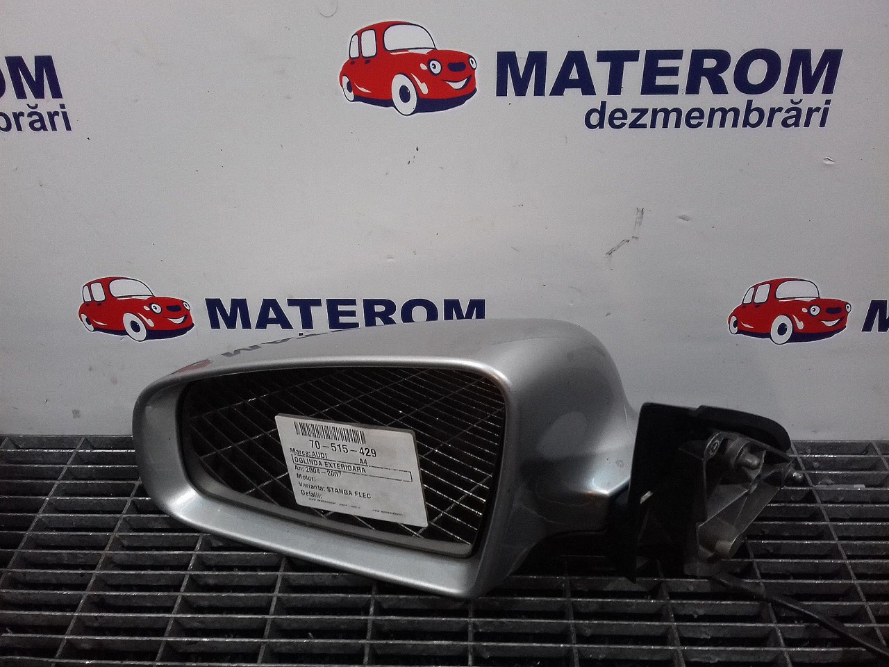 OGLINDA EXTERIOARA STANGA AUDI A4 - - (2004 2007)