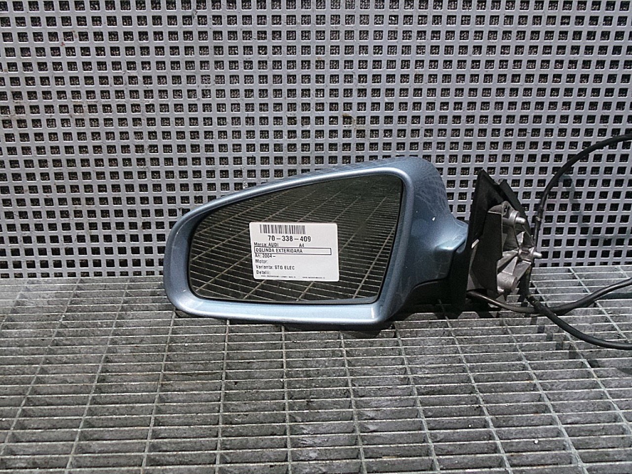 OGLINDA EXTERIOARA STANGA AUDI A4 A4 - - (2004 2007)