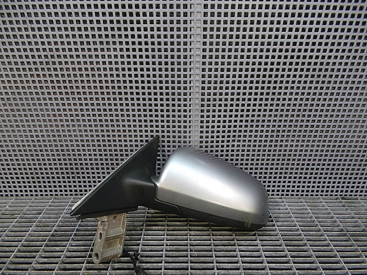 OGLINDA EXTERIOARA STANGA AUDI A4 A4 - - (2007 2011)