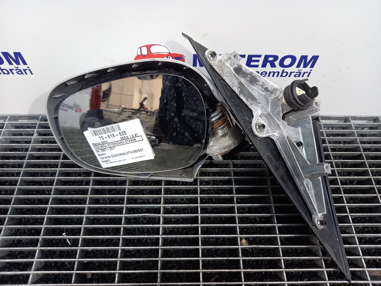 OGLINDA EXTERIOARA STANGA BMW SERIA 1 E 87 - - (2007 2011)