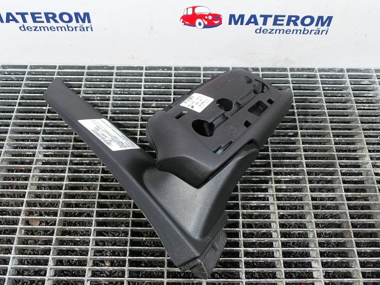 OGLINDA EXTERIOARA STANGA FORD C-MAX - - (2007 2010)