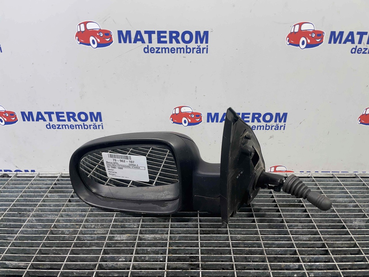 OGLINDA EXTERIOARA STANGA OPEL CORSA C CORSA C - - (2000 2006)