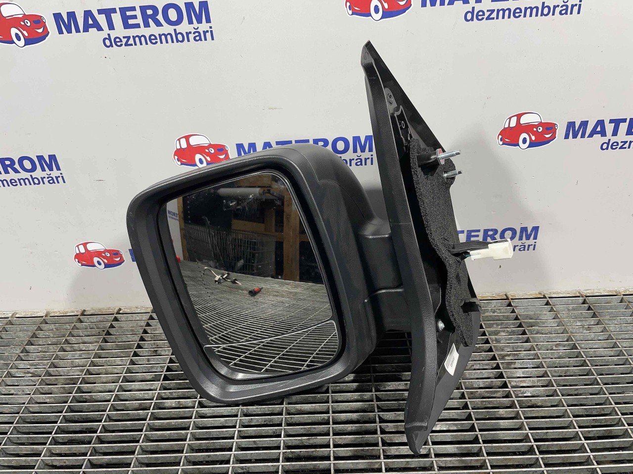 OGLINDA EXTERIOARA STANGA OPEL VIVARO - - (2014 2019)