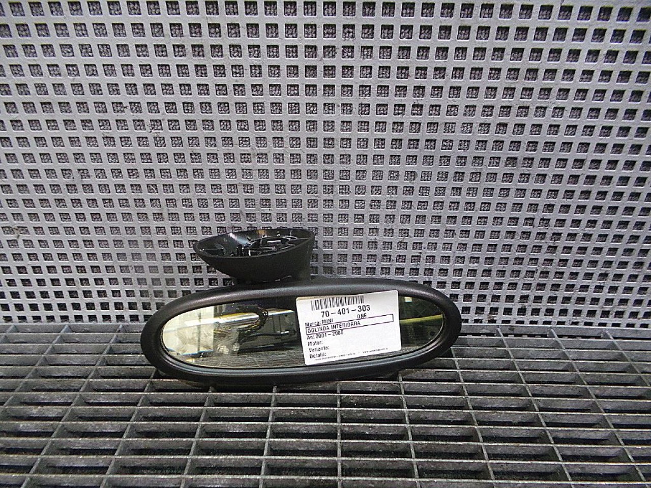 OGLINDA INTERIOARA MINI ONE ONE - - (2001 2006)