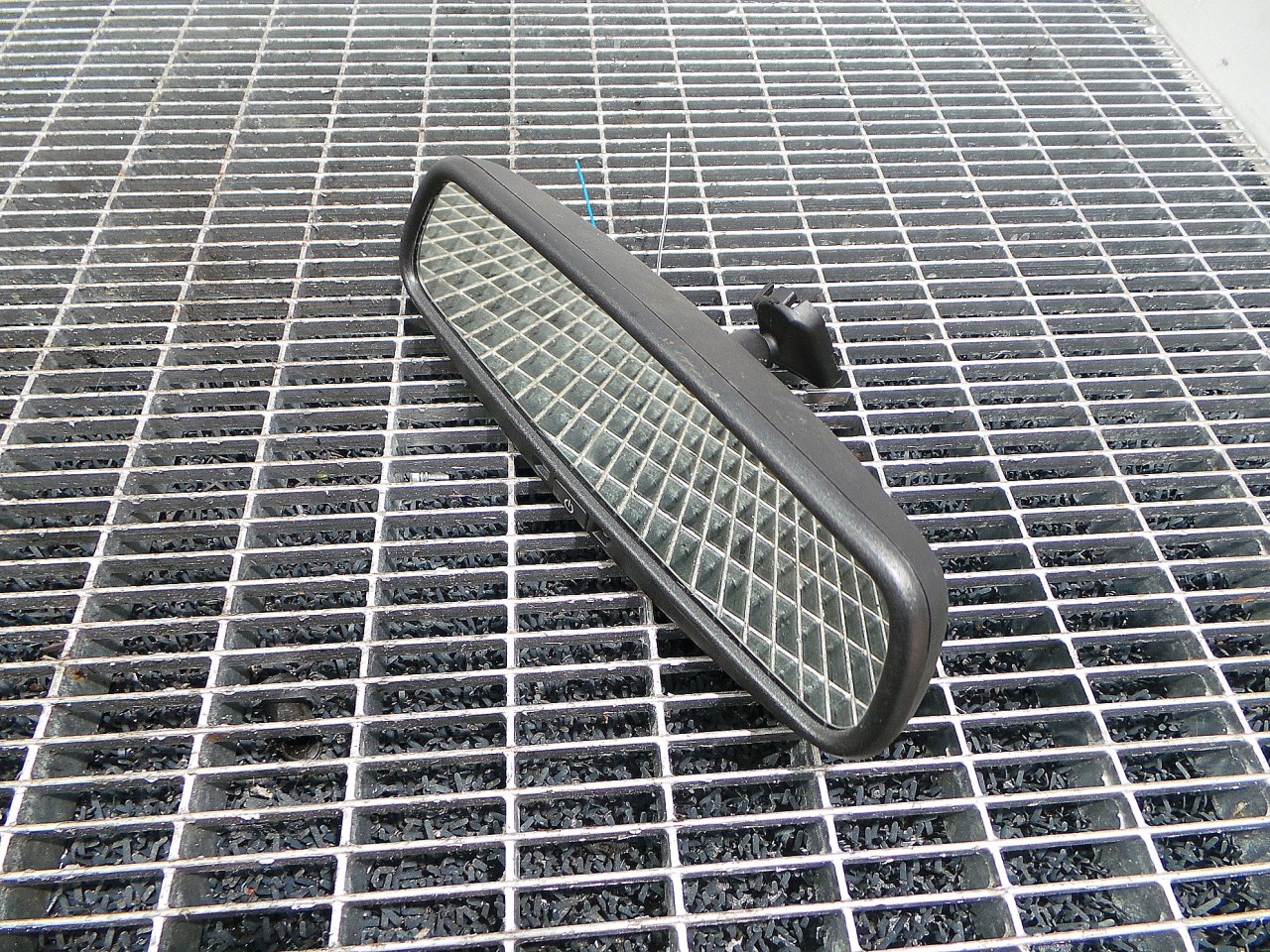 OGLINDA INTERIOARA TOYOTA RAV4 - - (2006 2012)