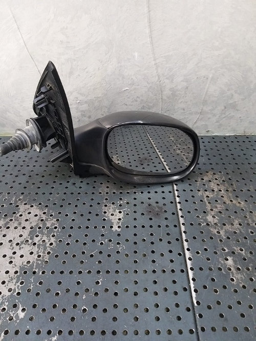 Oglinda manuala dreapta peugeot 206 cp6475000