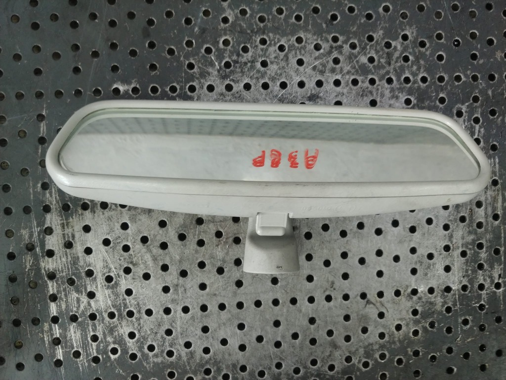 Oglinda retrovizoare interior audi a3 8p e1010590