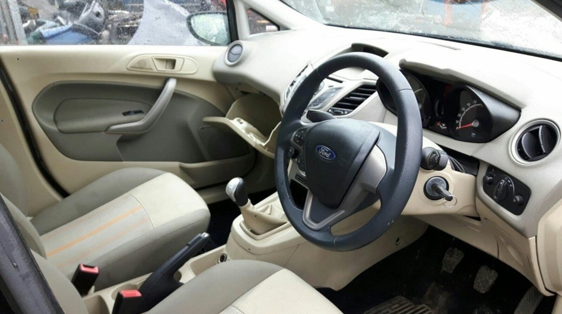 Oglinda retrovizoare interior Ford Fiesta 2008 hatchback 1.2
