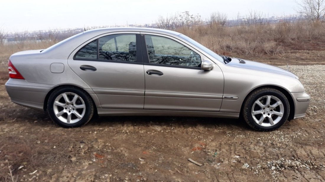 Oglinda retrovizoare interior Mercedes C-CLASS W203 2004 berlina 2.2