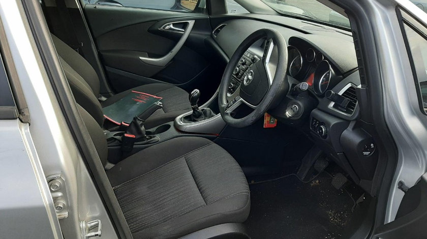 Oglinda retrovizoare interior Opel Astra J 2012 Break 1.7 CDTI