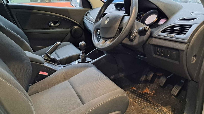 Oglinda retrovizoare interior Renault Megane 3 2011 HATCHBACK 1.5 dCI