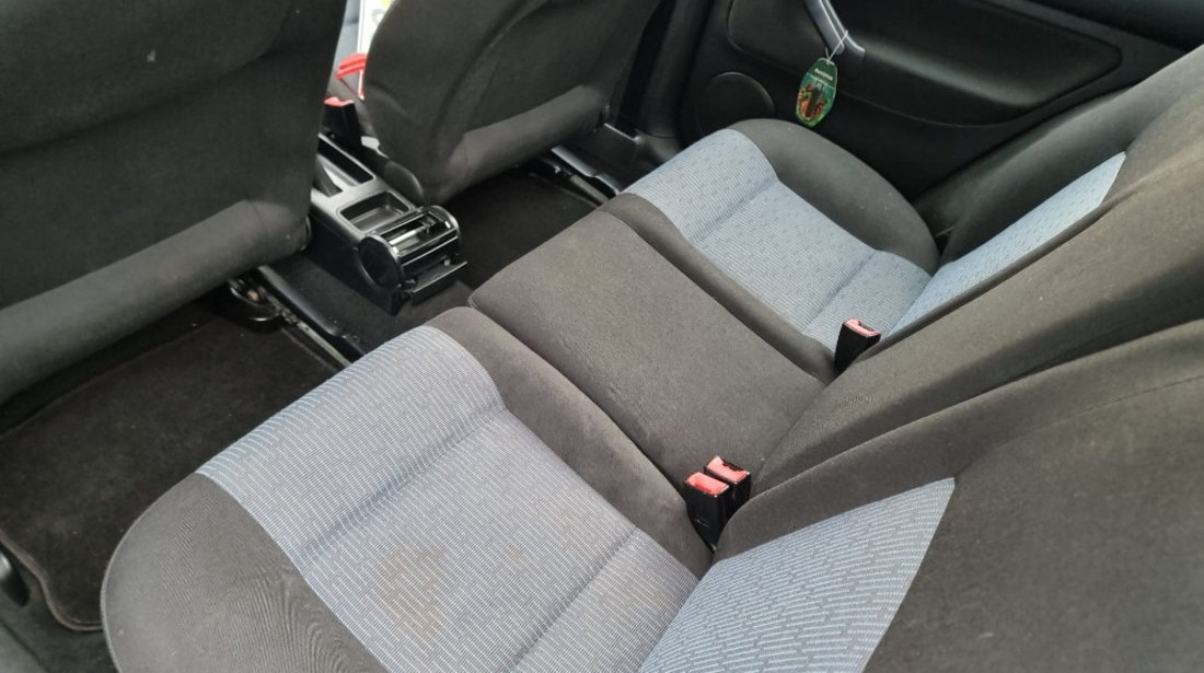 Oglinda retrovizoare interior Volkswagen Golf 4 2003 hatchback 1.6 benzina