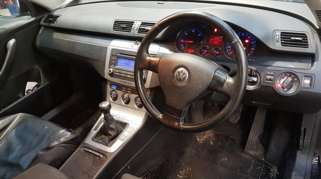 Oglinda retrovizoare interior Volkswagen Passat B6 2006 Break 2.0 TDi