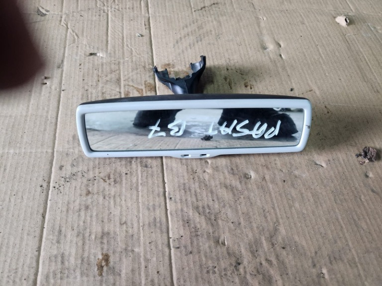 Oglinda retrovizoare Vw Passat B7 an de fabricatie 2012 Cod : 1K0857511