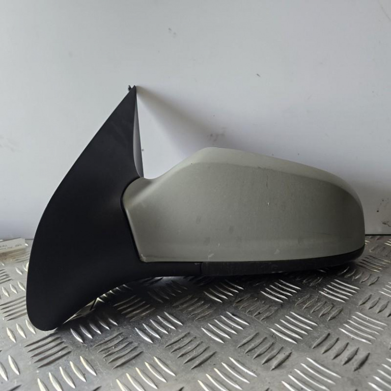 Oglinda stanga 3 pini Opel Astra H facelift 2007-2010