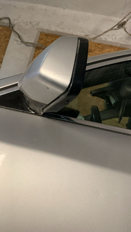 Oglinda stanga BMW seria 5 525 E60 motor 2.5 diesel cutie manuala
