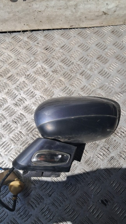 Oglinda stanga Citroen C4 B7 1.6 HDI an 2013
