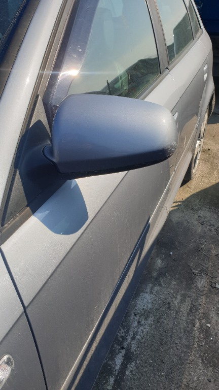 Oglinda stanga completa Audi A3 8L 2007 Hb 2.0