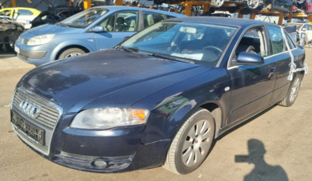 Oglinda stanga completa Audi A4 B7 2006 BERLINĂ 2.0 tdi BLB