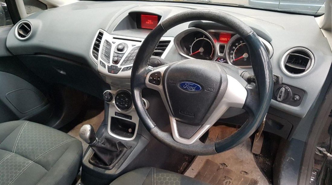 Oglinda stanga completa Ford Fiesta 6 2011 HATCHBACK 1.4 TDCI