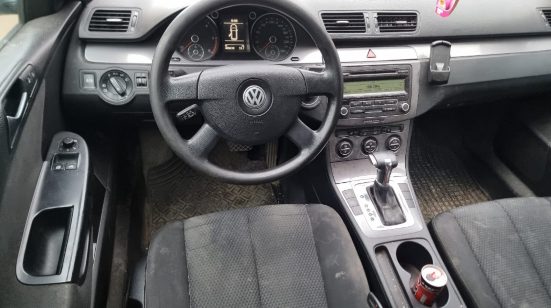 Oglinda stanga completa Volkswagen Passat B6 2010 break 2.0 CBA