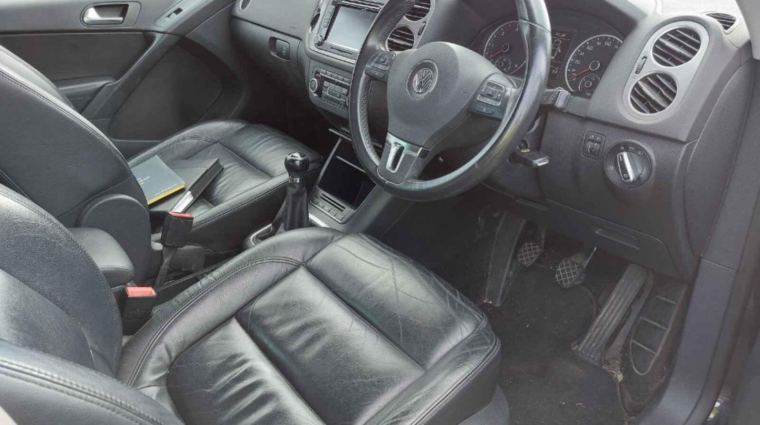 Oglinda stanga completa Volkswagen Tiguan 2011 SUV 2.0 TDI CFFB
