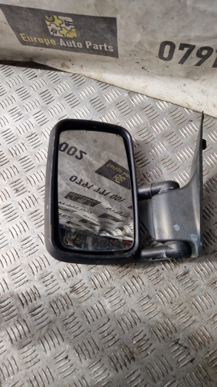Oglinda stanga cu mic defect Vw LT 35 2.5 TDI an 2004