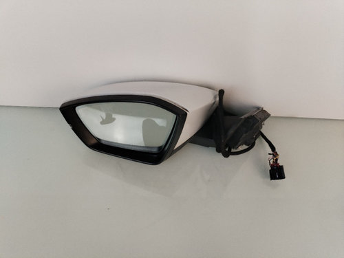 Oglinda stanga cu rabatare electrica și lumina ambientala Skoda Superb 3