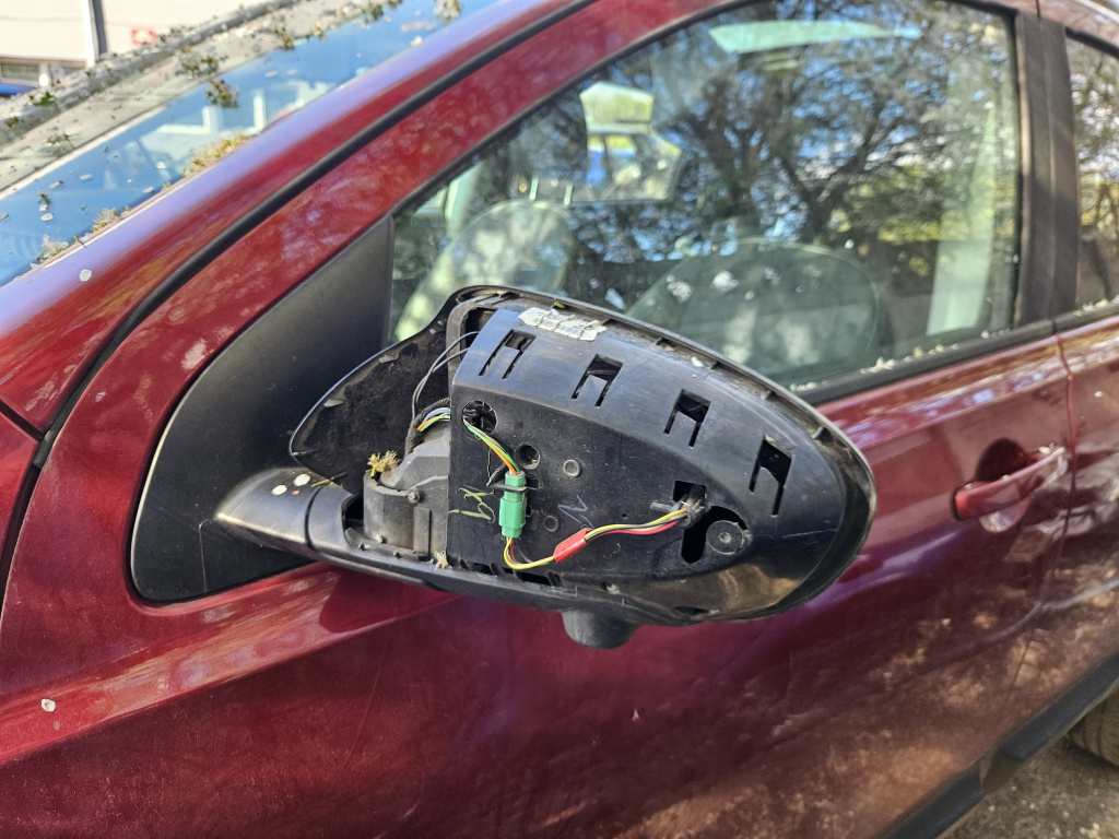 Oglinda stanga cu rabatare electrica si camera Nissan Qashqai 2012, FĂRĂ CARCASĂ