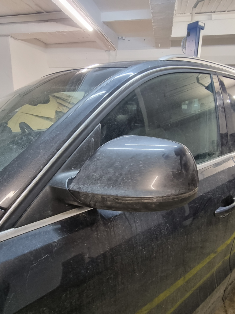 Oglinda stanga cu rabatare manuala si reglaj electric Audi Q5 2010, LZ7L