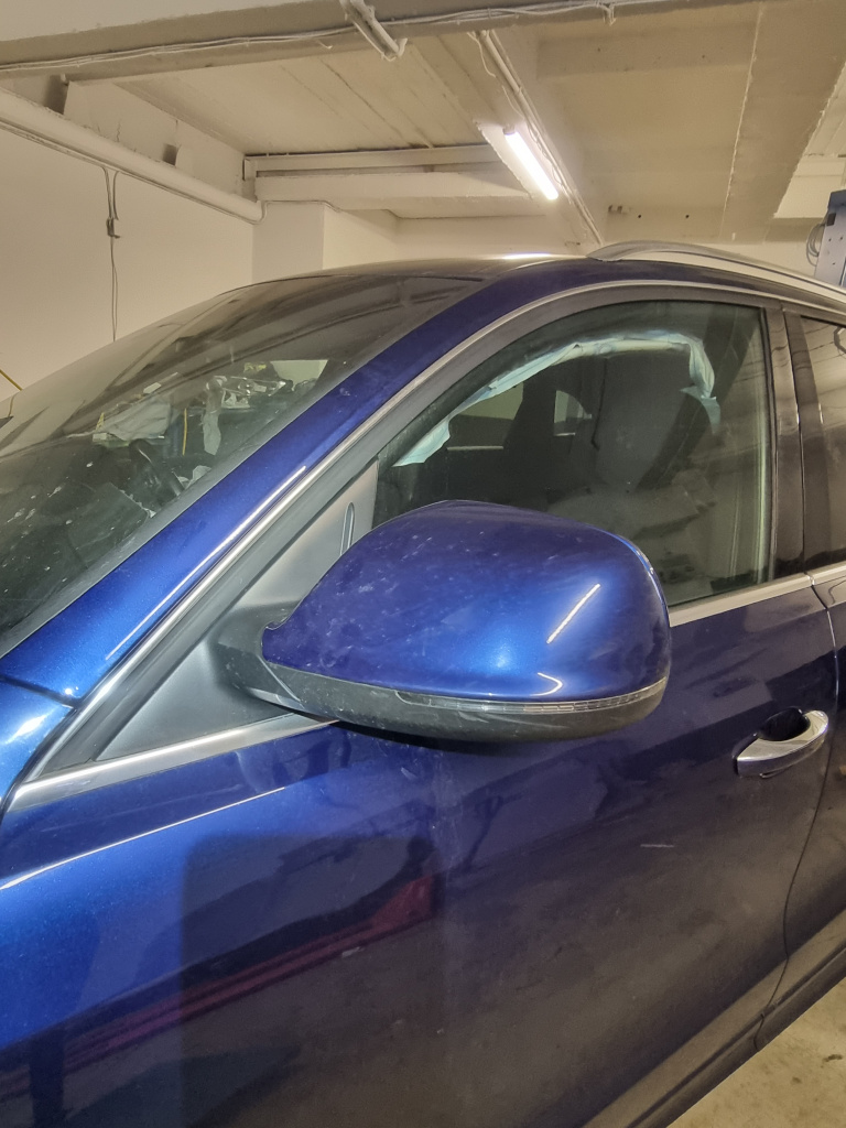 Oglinda stanga cu rabatare manuala si reglaj electric Audi Q5 2014, LX5Q