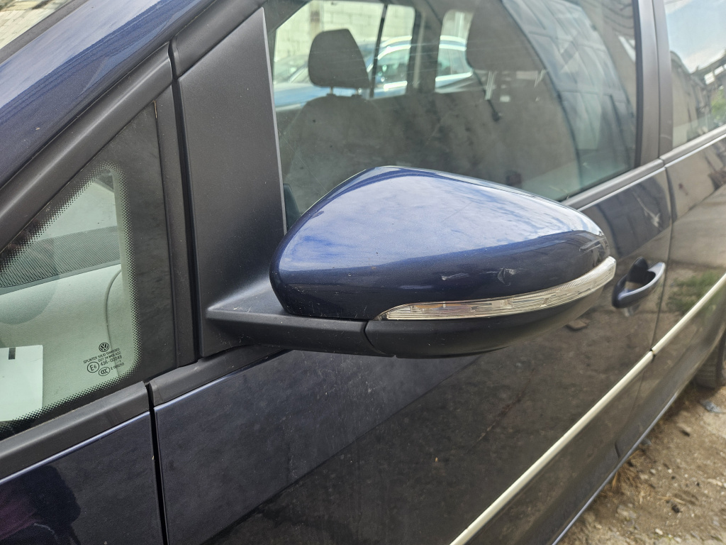 Oglinda stanga cu rabatare manuala si reglaj electric Volkswagen Touran 2012