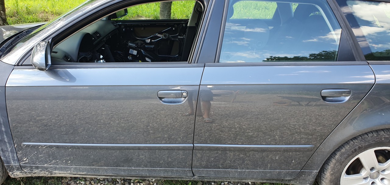 Oglinda stanga dreapta AUDI A4 B7 2005 2006 2007 2008
