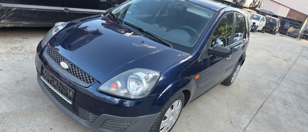 Oglinda stanga / dreapta ford Fiesta 5 2003 2004 2005 2006 2007