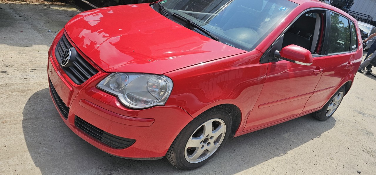 Oglinda stanga / dreapta Vw Polo 9N Facelift 2006 2007 2008 2009