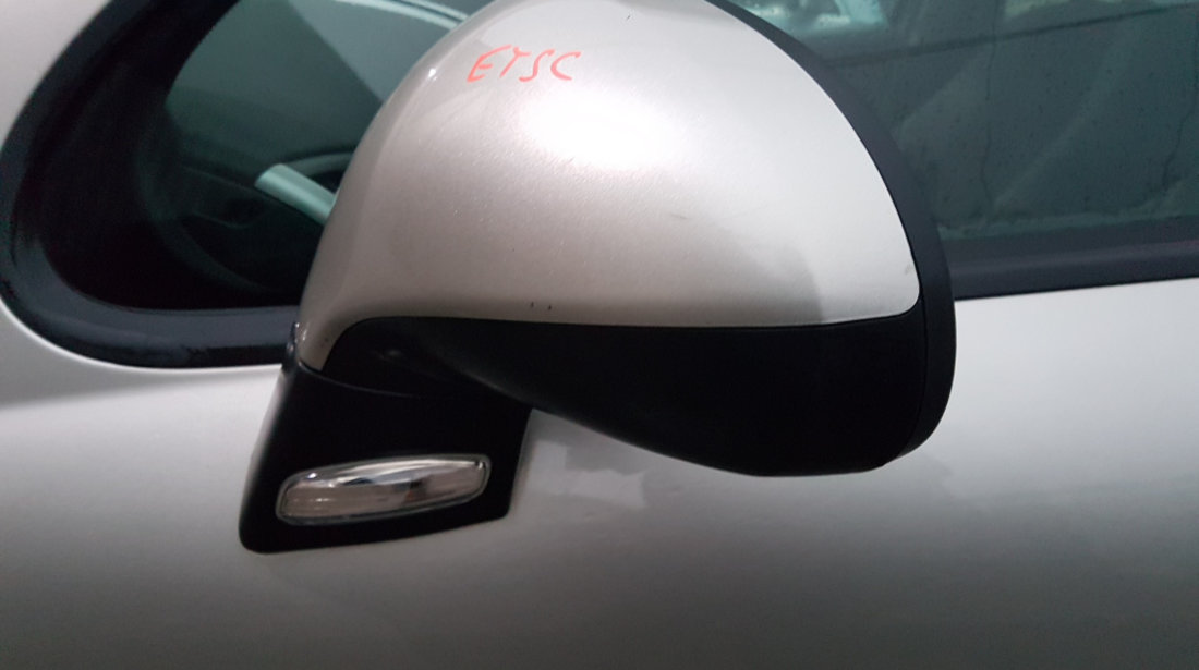 Oglinda Stanga Electrica cu Suport Carcasa si Sticla Peugeot 207 2006 - 2014 Cod Culoare ETSC