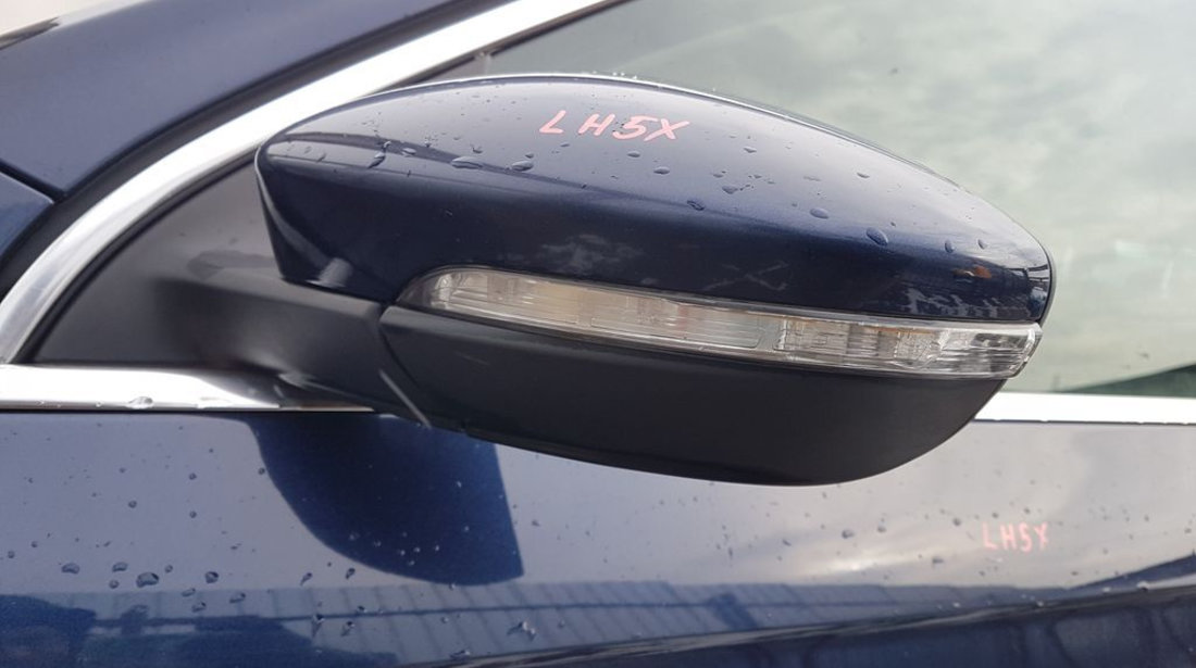 Oglinda Stanga Electrica FARA Pliere Rabatare cu Lumina Ambientala VW Passat B7 2010 - 2015 Culoare LH5X