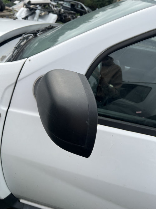 Oglinda stanga manuala Dacia Duster 1.5 Motorina 2013, -