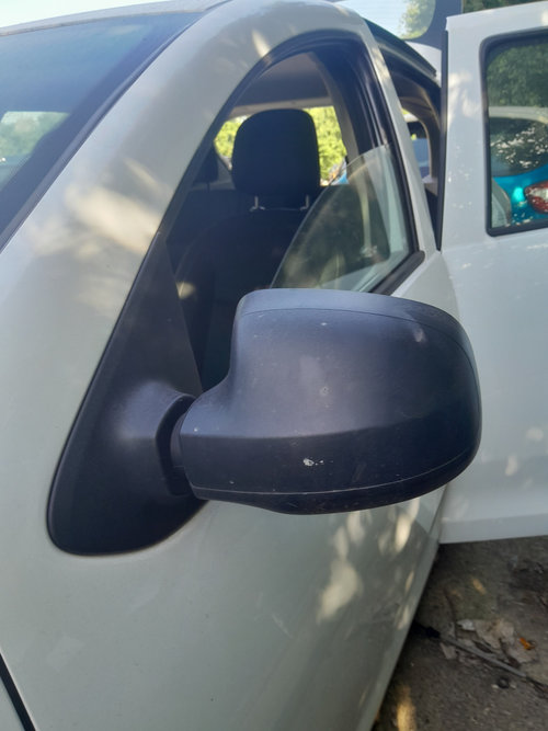 Oglinda stanga manuala Dacia Sandero 2 2017