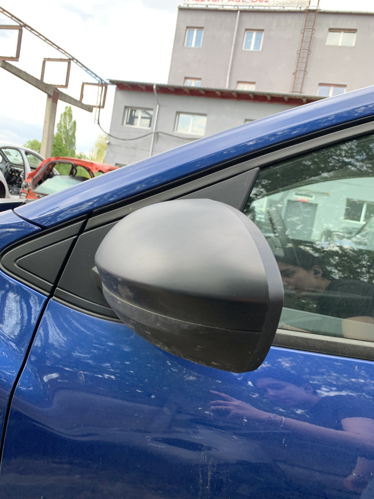 Oglinda stanga manuala Dacia Sandero 3 1.0 Benzina 2021, -