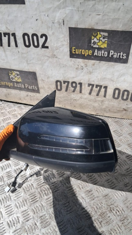 Oglinda stanga Mercedes C-Class W204 an 2013 A2048106393