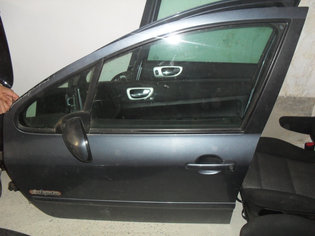 Oglinda Stanga Peugeot 307 Sw