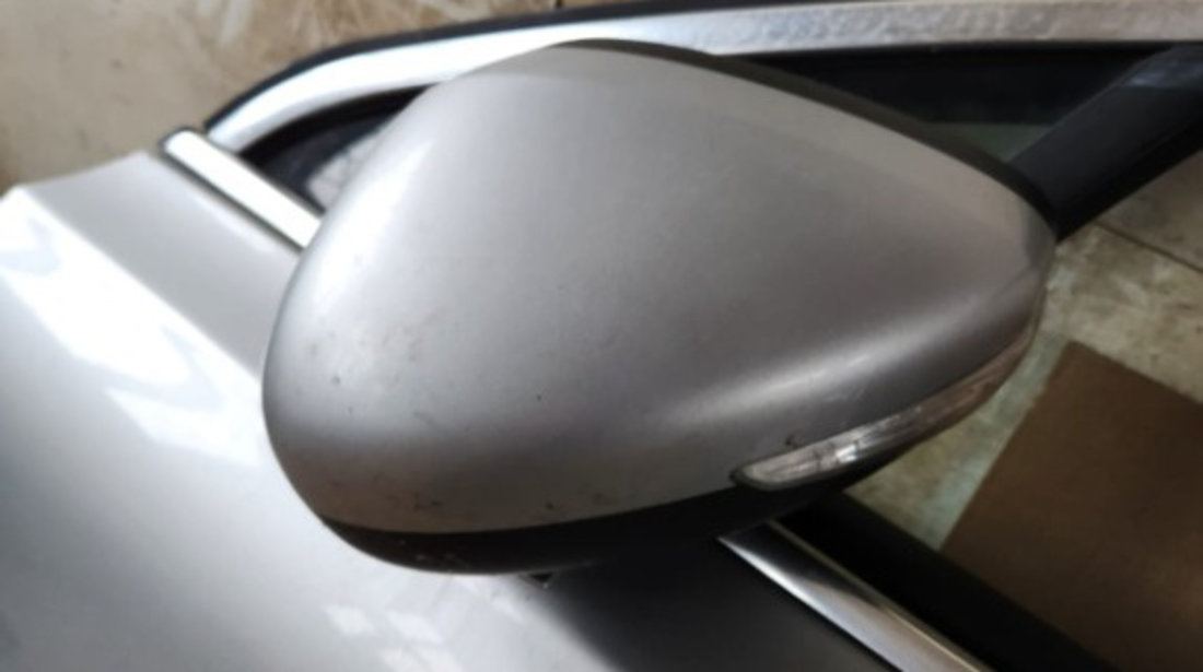 Oglinda stanga Peugeot 508 combi an de fabricatie 2014