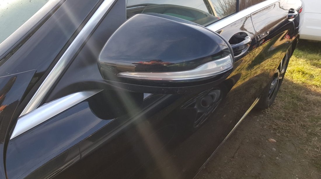 Oglinda stanga rabatabila electric cu lumina ambientala Mercedes Benz C220 W205 2015